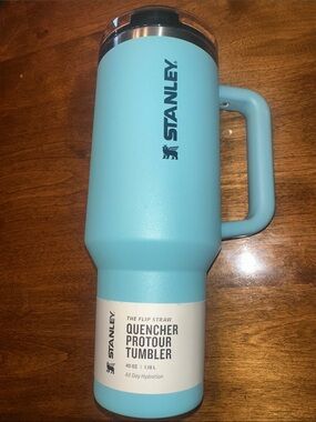 Stanley The Flip Straw Quencher ProTour Tumbler 40 oz – NWT